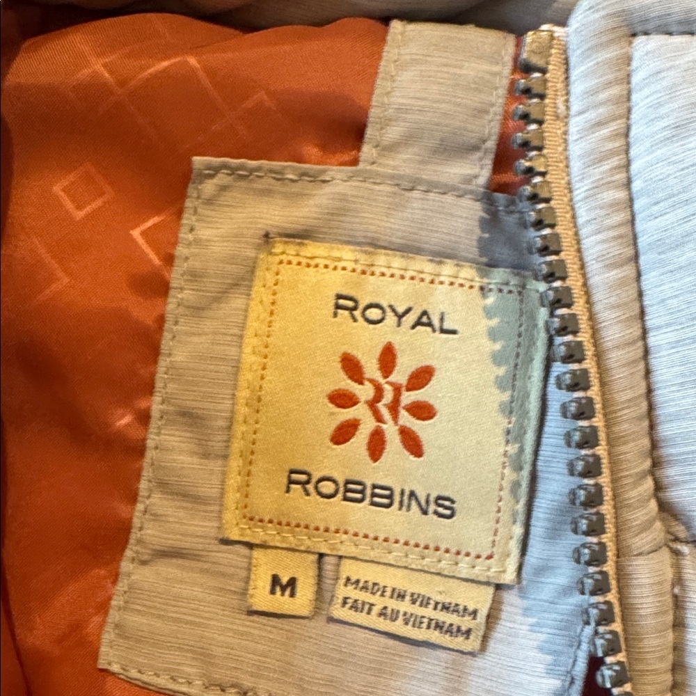 Royal Robbins Light Gray Quilted Vest - Picture 7 of 10